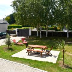 À 2mn de la plage, maison avec grand terrain clos