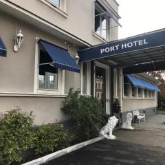 Port Hotel Apartments