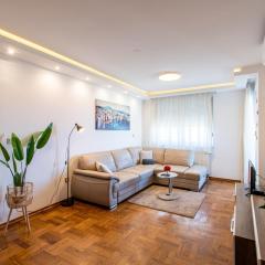 Flexible SelfCheckIns 43 - Zagreb - Luxury - Parking - Loggia - Brand New