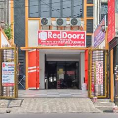 RedDoorz near Stasiun Senen