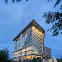 MaxOneHotels at Kota Harapan Indah-Bekasi