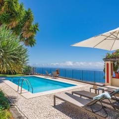 Magnificent Funchal Villa - Quinta D'Alegria - 4 Bedrooms - Panoramic Sea City Views - Short Drive to Centre