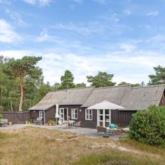 Holiday Home Læff - 50m from the sea by Interhome
