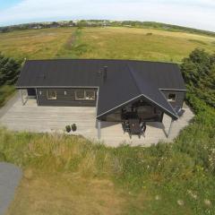 Holiday Home Ilmatar - 650m from the sea by Interhome