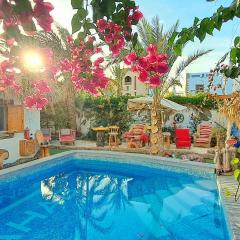 Surfers-Lounge-Dahab Lagoon with Swimming-Pool - Breakfast - Garden - Beduintent - BBQ - Jacuzzi