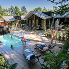 Pool Lodge - Vakantiepark de Thijmse Berg