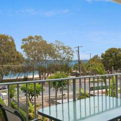 Spectacular Unit Overlooking Pumicestone Passage - Welsby Pde, Bongaree