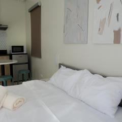 Stylish Studio Unit Near Libis QC