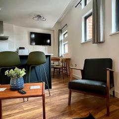 City SuperHost NQ & City Centre 1 BR with Parking
