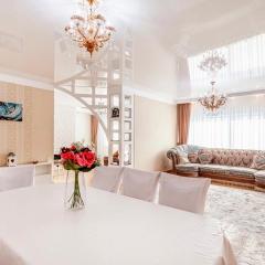 Apartment in the middle of Nur-Sultan, three-room, квартира для командировок CC 12