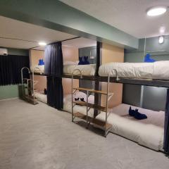 Glur Hostel Pattaya Walking Street