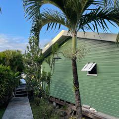 Charmant bungalow avec petite piscine privée