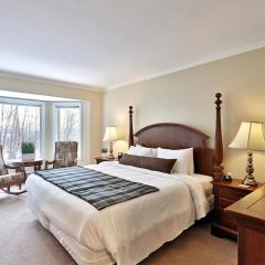 The Birch Ridge- English Gentleman's Room #9 - King Suite in Killington, Vermont, Hot Tub, home