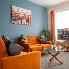 Comfortable 4 Bedroom Home in Milton Keynes by HP Accommodation with Free Parking, WiFi & Sky TV