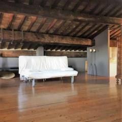 Romantic studio in the historical heart of Padova license loc 01457