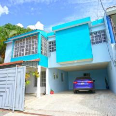 Luxurious 3BR House with Private Parking