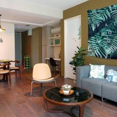 Deluxe 2-bedroom & 2 bathroom corner oasis at Riverson SOHO opposite Imago Shopping Mall