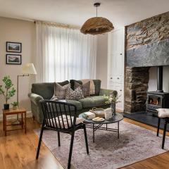 Finest Retreats - Bwthyn Llechi, Slate Cottage