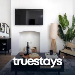 Haydon House by Truestays - NEW 4 Bedroom House in Stoke-on-Trent