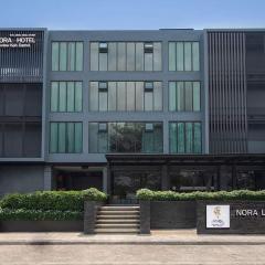 Nora LakeView