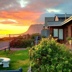 La Mer Seafront Selfcatering Accommodation Kleinmond