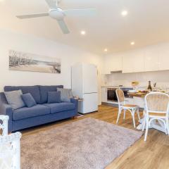 Hibiscus Court 2 fantastic air conditioned 3 bedroom unit