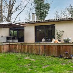 Beautiful Home In Pradines With Kitchen