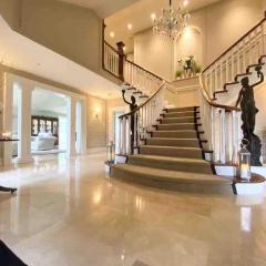 Lakeview Lodge Exclusive Home on the Blessington Lake