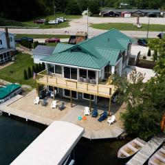 The Boathouse at Evans Lake