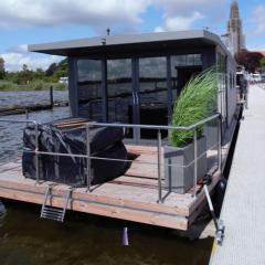 Hausboot Fjord Dory mit Biosauna in Schleswig