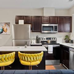 Stylish and Comfortable 1-BR in the Heart of Detroit