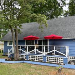 Cottage by the bay, sleeps 8 near Rehoboth beach