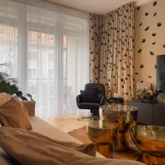 Sweet Home by Zoom Apartments