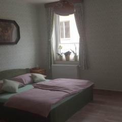 Restaurace a penzion Ubrousku prostři se