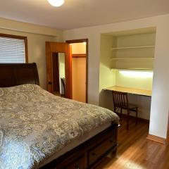 J2 Pleasant Queens Size room near St. Peter's hospital & New Brunswick Downtown