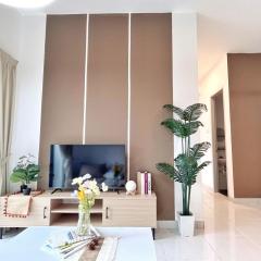 NEW Modern Muji, Bandar Menjarala, near to DesaParkCity 3 Bedrooms