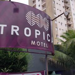 Motel Tropical