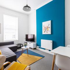 Judah Suites by Koya Homes - TV Bed Apartment, Central High Street, Free Parking