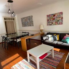 Apartamento central para grupo ou familias