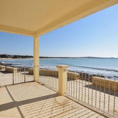 4 Bedroom Stunning Home In Sampieri