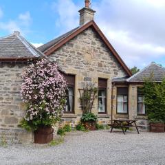 Skye Cottage, Meadowside House, near Kingussie