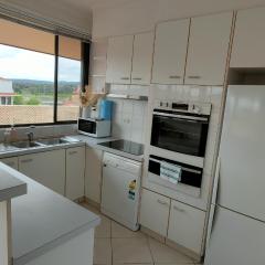 Tuggeranong Short Stay #07 - Sleeps 6