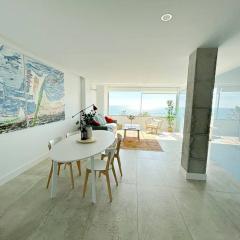 Moderno y completo apartamento frente al mar