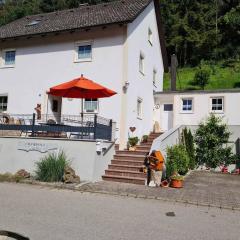 Ferienhaus am Bach