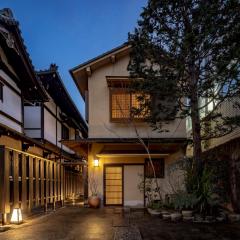 KANETSUNE-Temple Lodging In Cultural Property