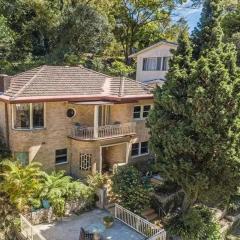 Gracious 1930s Art Deco House