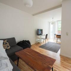 Simple & cosy flat -2 minutes to Nuuks Plads metro