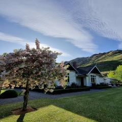 Hurunui Homestead Bed and Breakfast