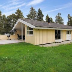Holiday Home Brynulf - 900m from the sea in NW Jutland by Interhome