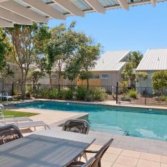 Pandanus Pocket 3BR Beachside Condo by uHoliday